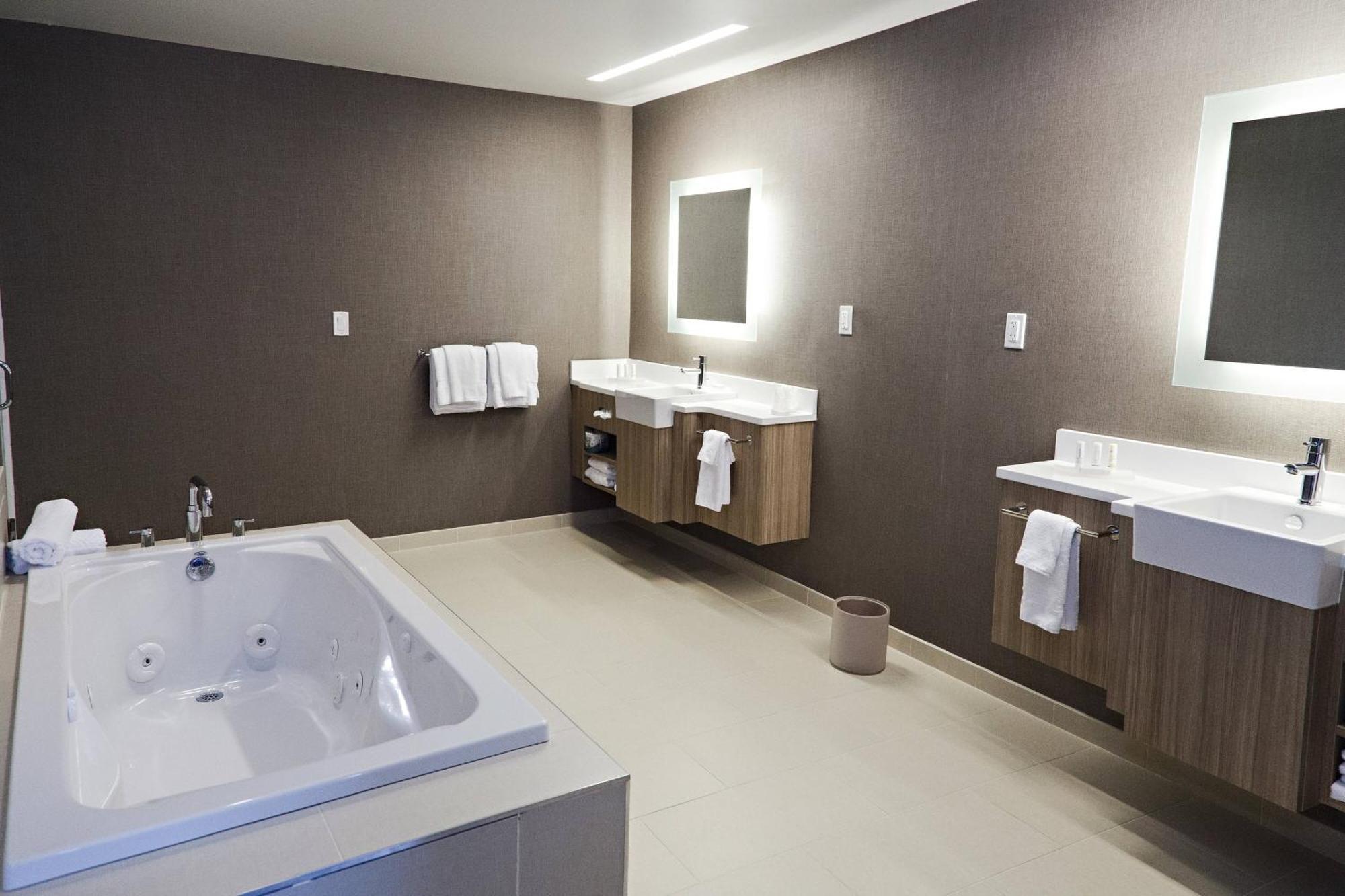 Springhill Suites By Marriott Somerset Franklin Township Экстерьер фото